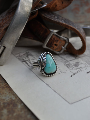 Natural Evans Feather Ring